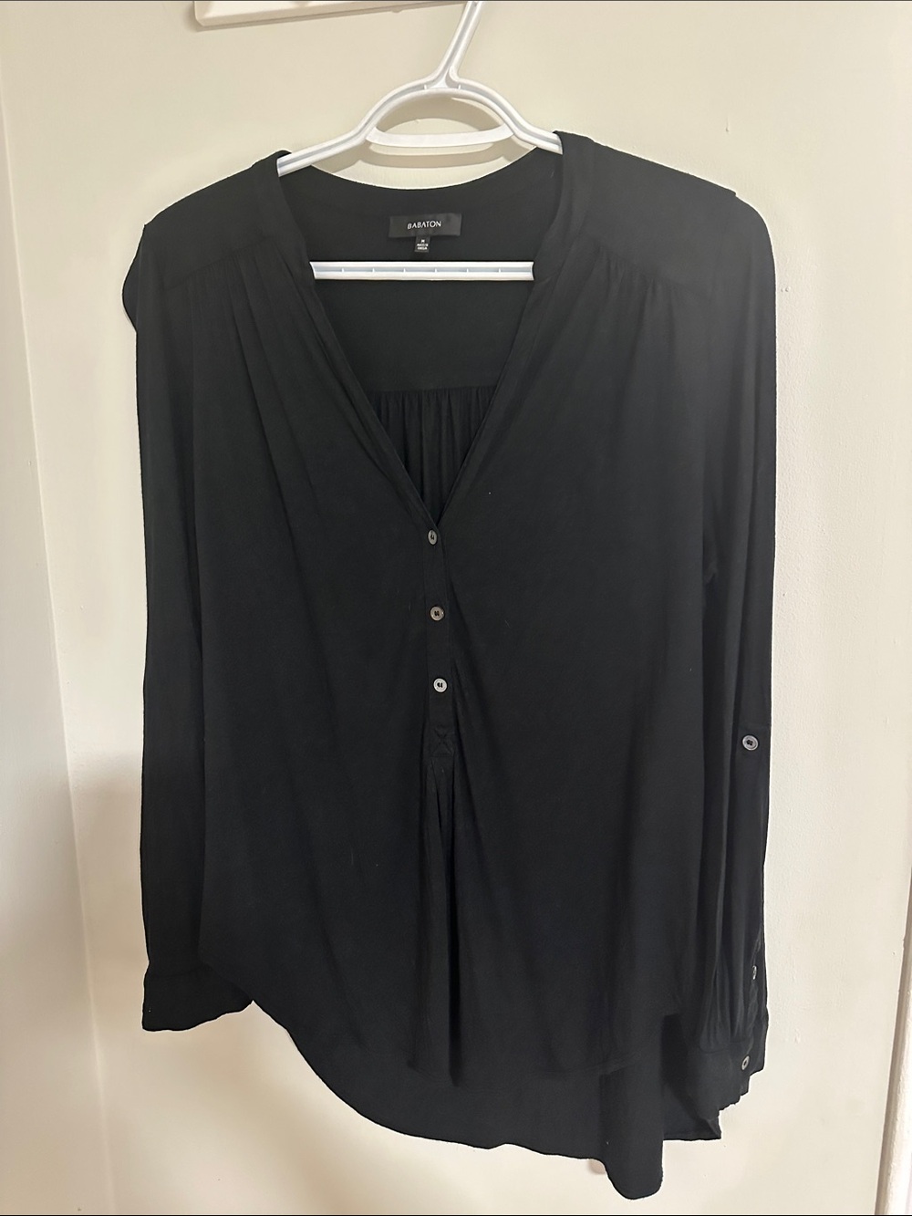 Babaton Black Button-Front Long Sleeve Blouse